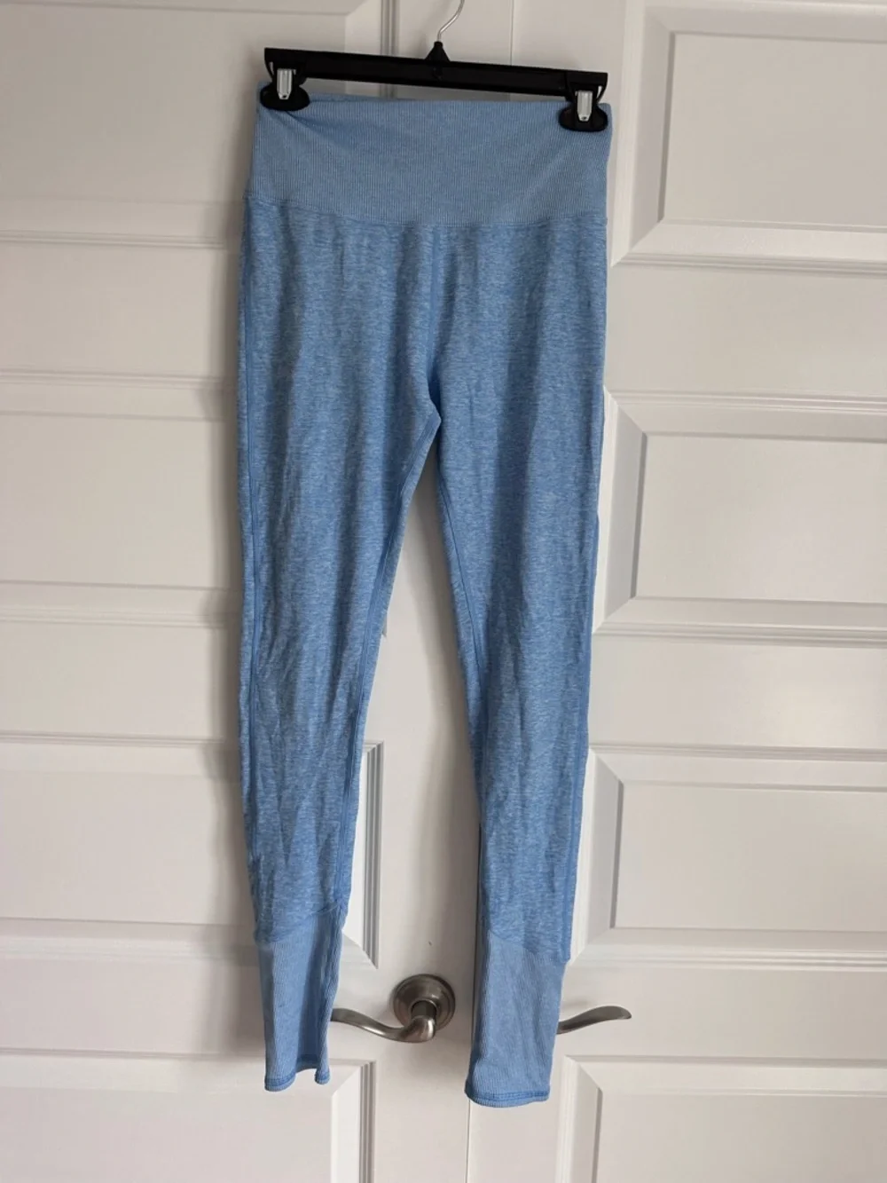Alo High-Waist Alosoft Lounge‎ Legging size Medium in Heathered Sky